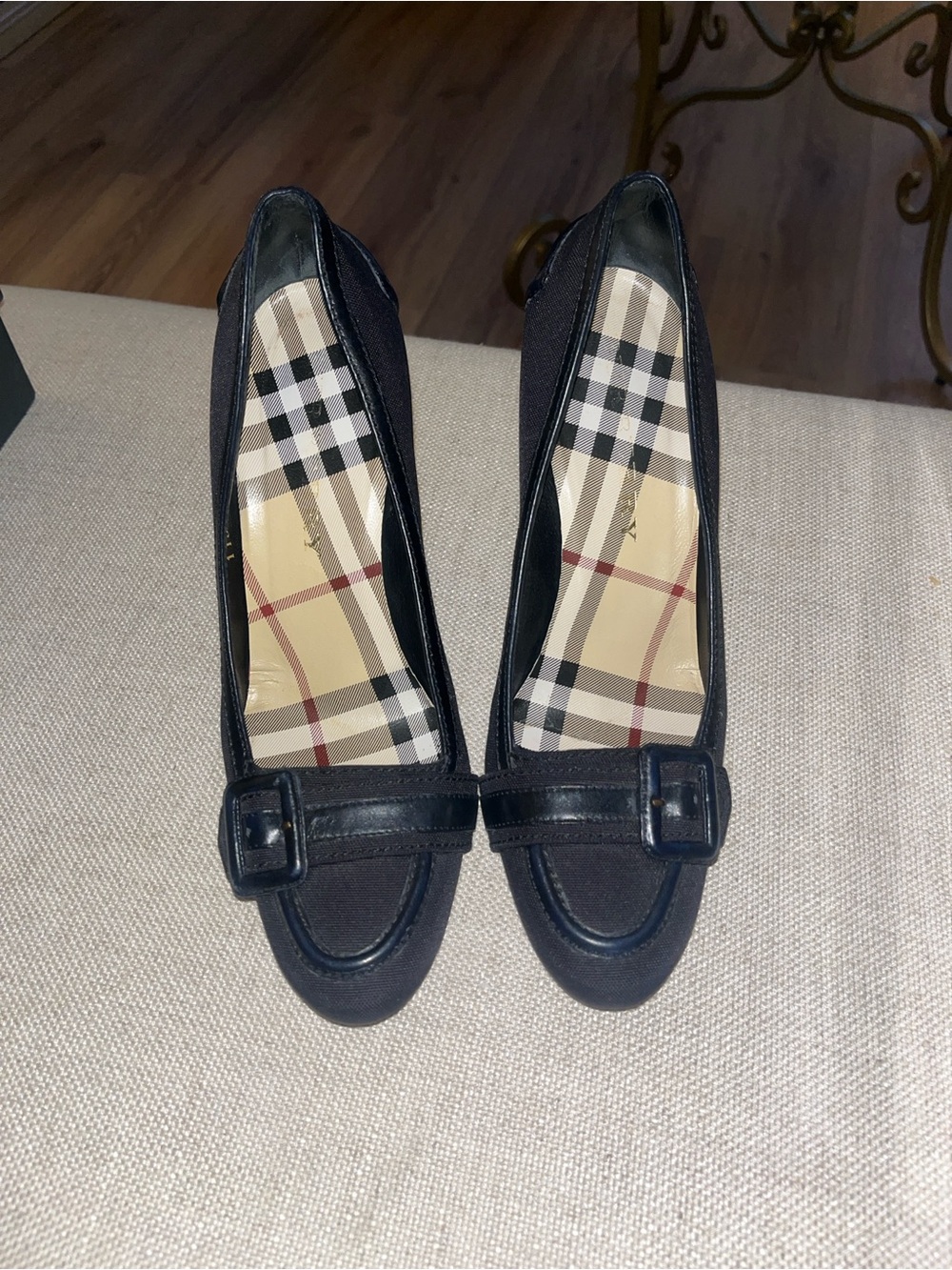 Classic Navy Blue Loafer Pumps with Signature Burberry Plaid Insole - 7 1/2 B